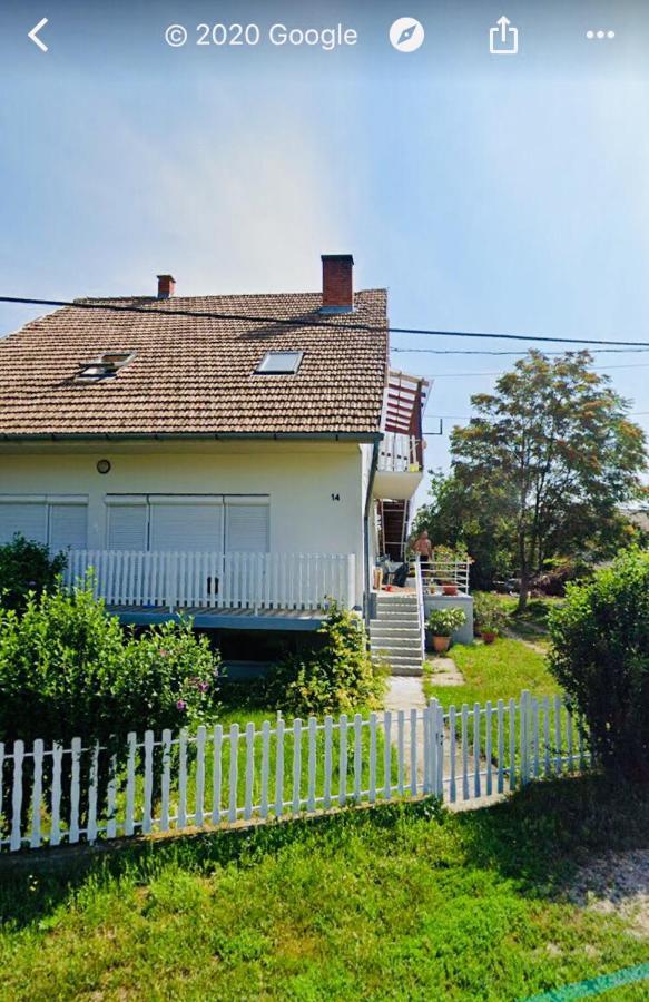 Lelle -Kert Apartman 03 Balatonlelle Exteriér fotografie