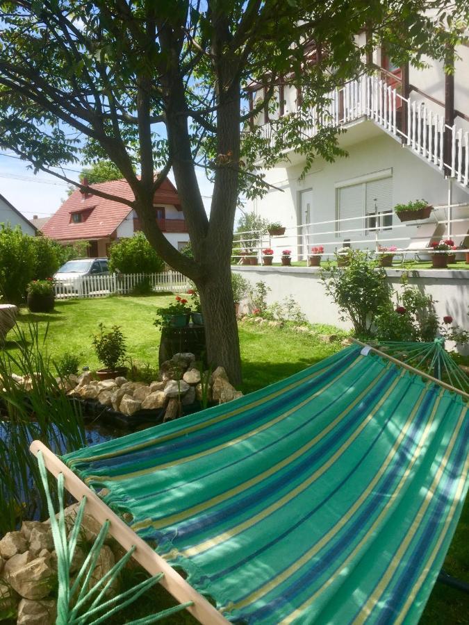 Lelle -Kert Apartman 03 Balatonlelle Exteriér fotografie